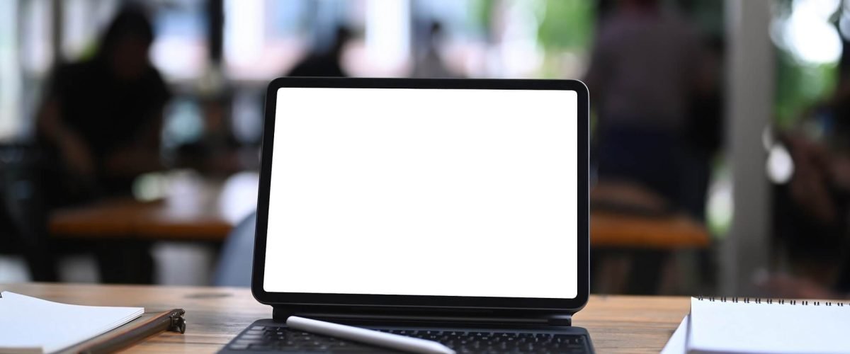 computer-tablet-with-empty-screen-stylus-pen-and-2022-01-04-23-47-24-utc.jpg