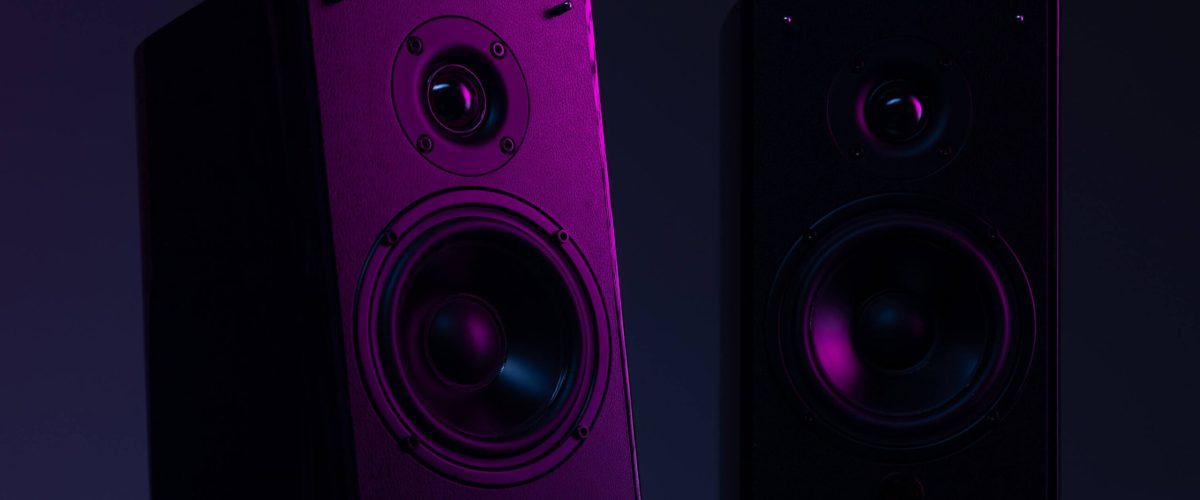 image-photograph-of-the-speaker-system-on-a-black-2022-12-09-00-34-14-utc