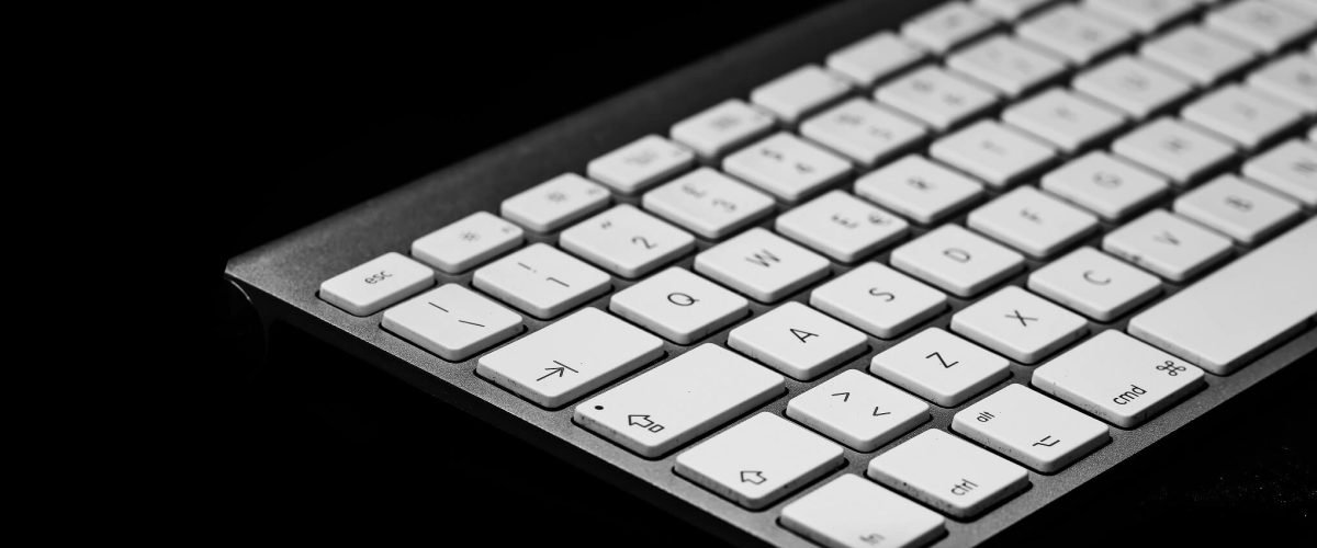personal-computer-keyboard-on-black-background-2021-08-27-22-34-19-utc